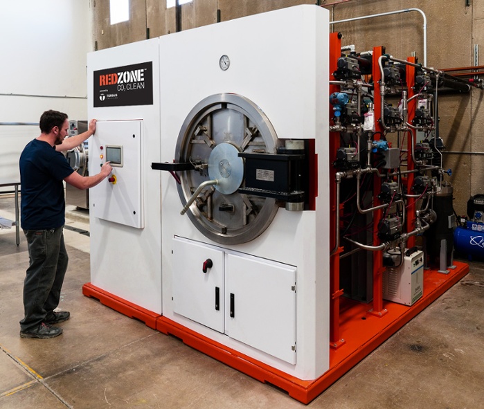 4-LION RedZone CO2 Clean_163a-1-1